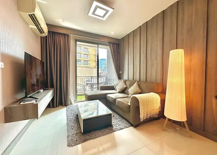 Bright & Spacious 1 Bedroom - Asoke *